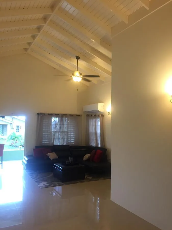 N2N Suites - Ochio Rios Vacation Home Ocho Ríos Villa
